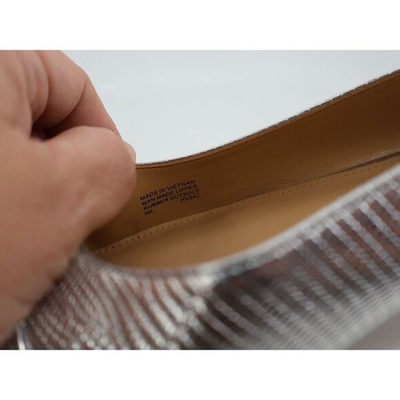 Michael Kors Honey Ballet Flats Womens 9 Silver Metallic Slip On Shoes Vegan - Picture 4 of 13